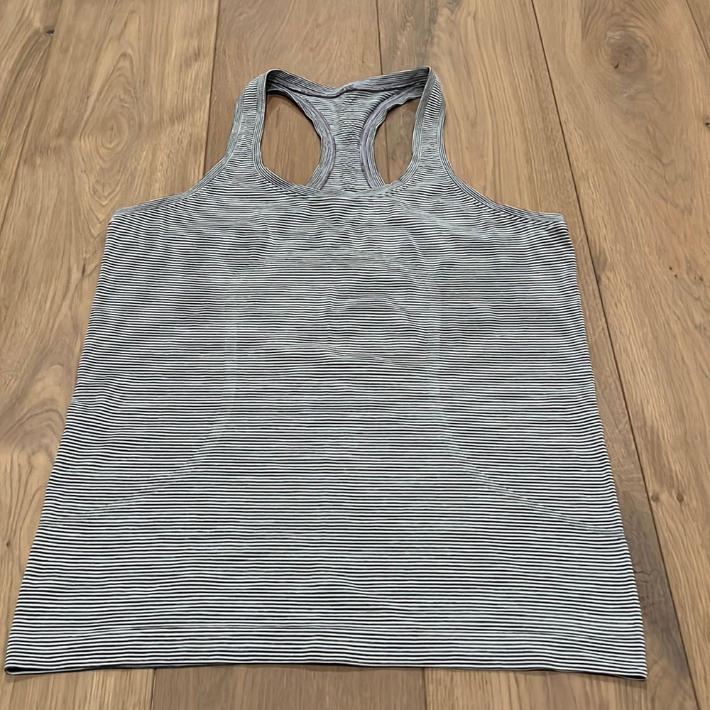Lululemon Swiftly Tech Racerback Tank Top 2.0